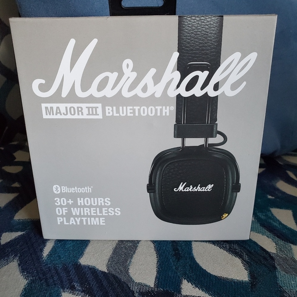 Marshall Major III Bluetooth headphones